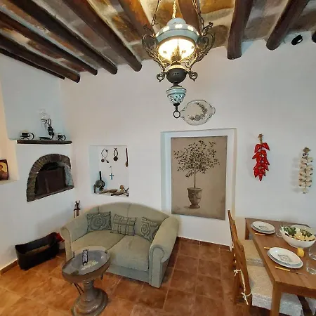 Village Sense, Pergola & Unlimited View Holiday home *